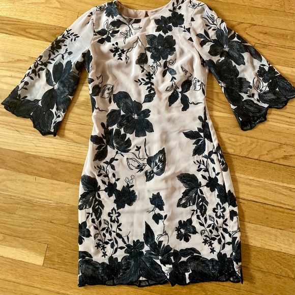 Cocktail dress - Picture 1 of 3